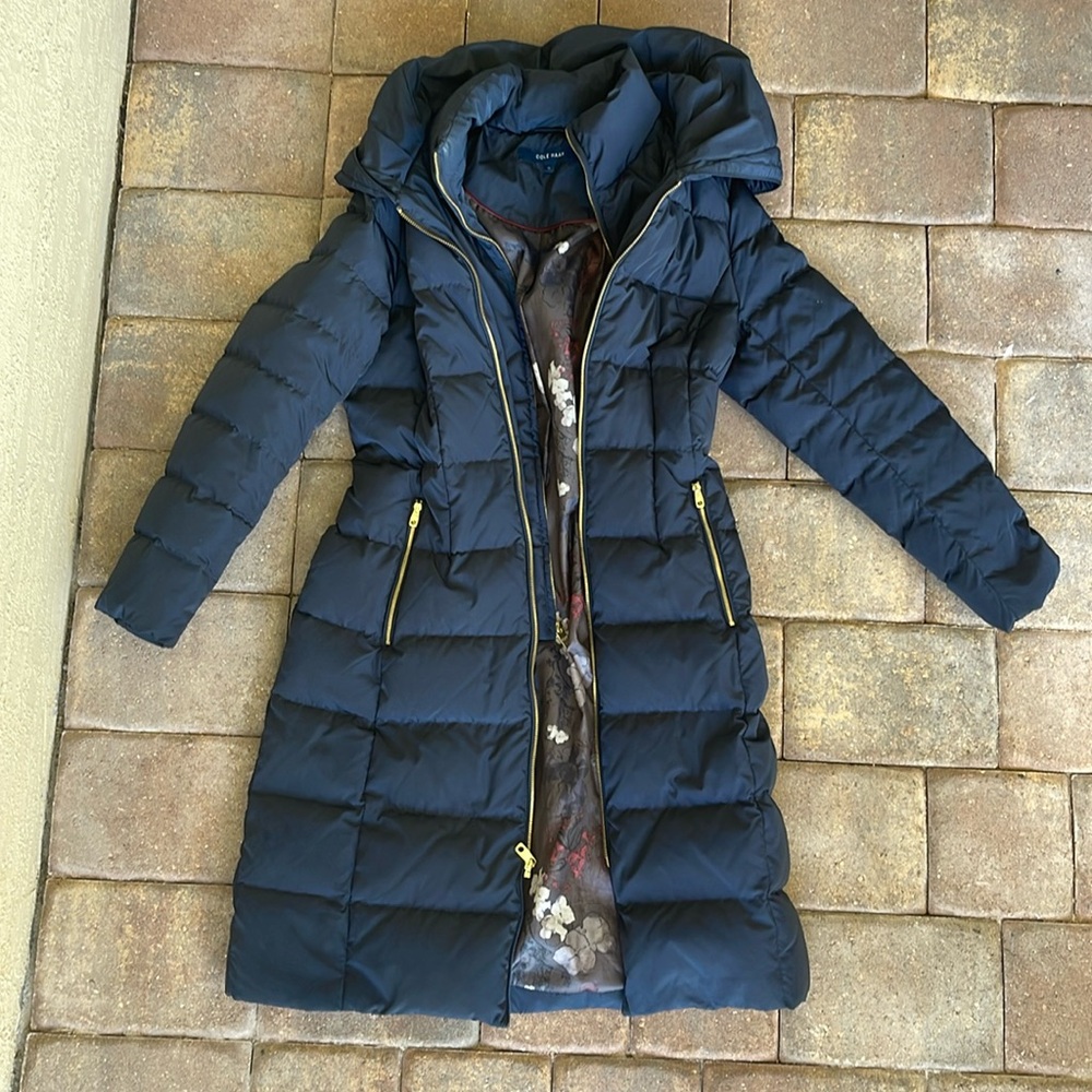 Cole Haan hooded down puffer jacket knee length
FREE SHIPPING